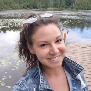 Meet your Posher, Deanna